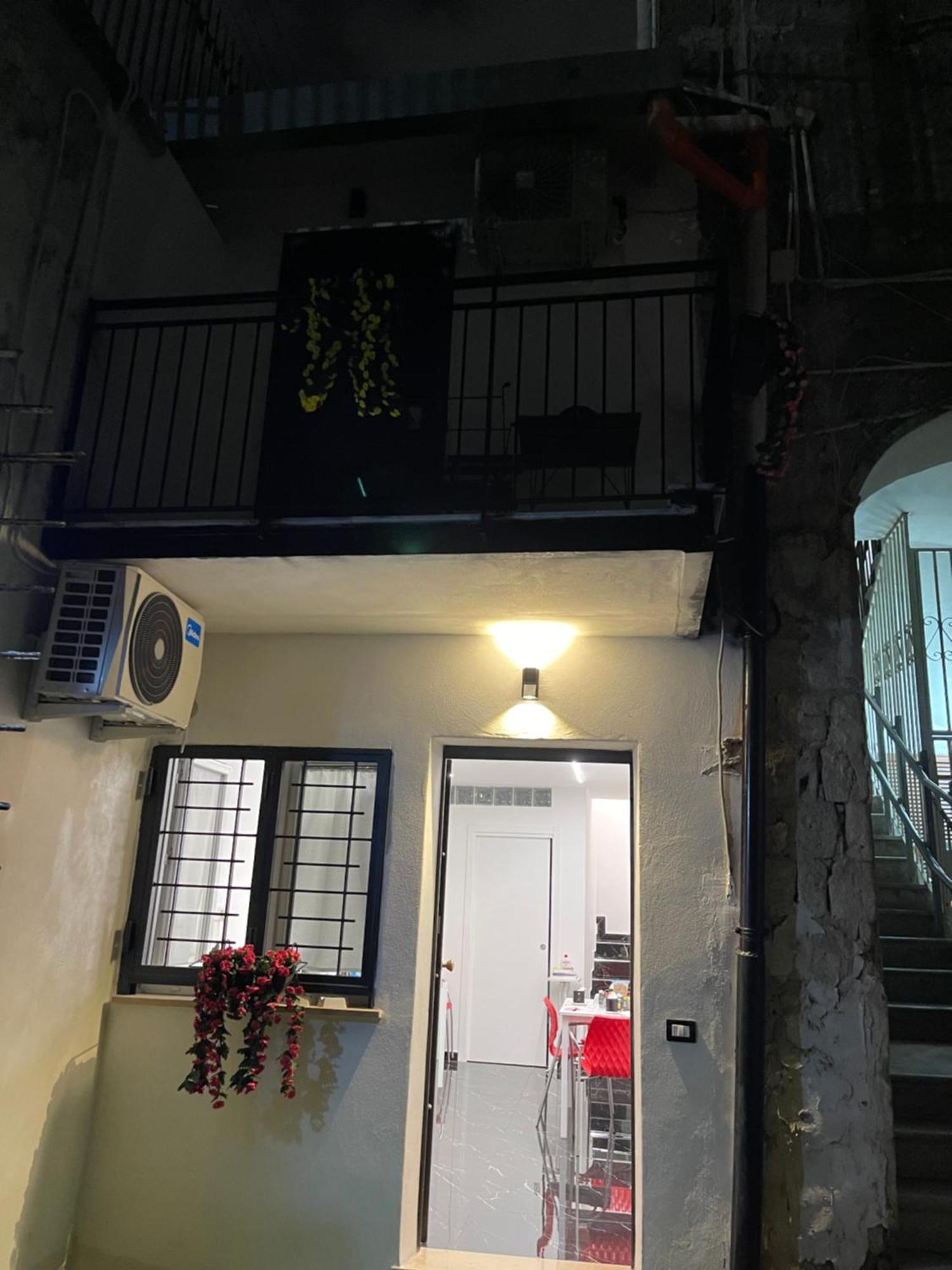Hotel Lux House Naples Airport Exterior foto