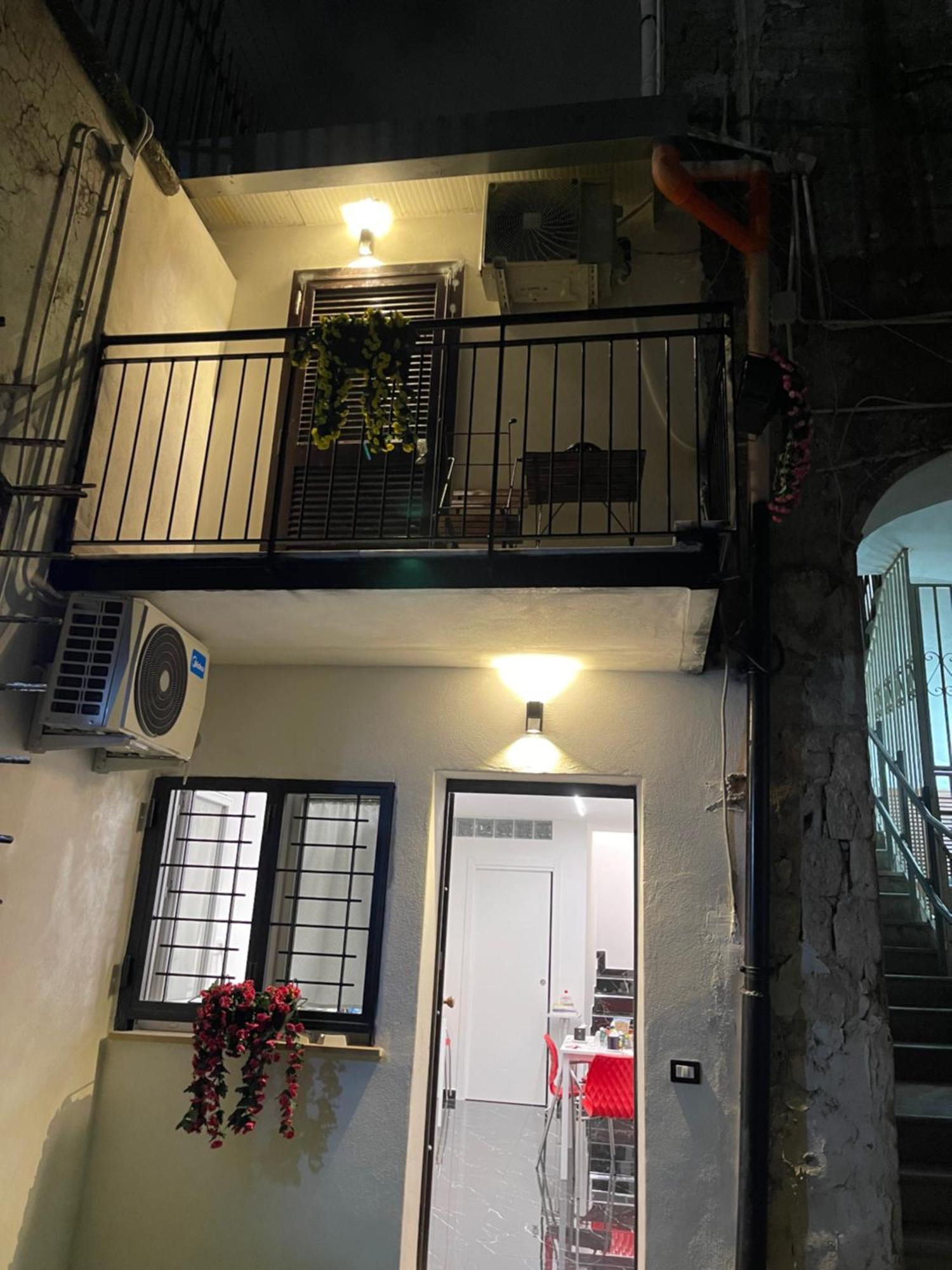 Hotel Lux House Naples Airport Exterior foto